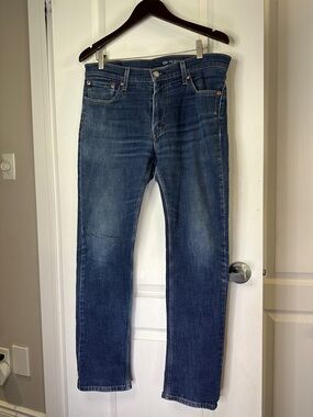Levi's Slim Straight Indigo Blue Jeans waist 18” rise 10.5” inseam 32” A0146
